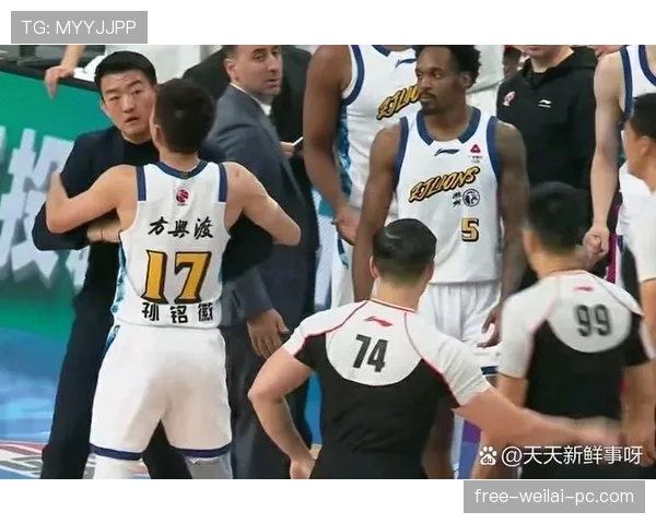 进攻犯规是什么规则？新手必看的判罚标准解析